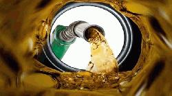 জ্বালানি তেলের দাম লিটারে ২ টাকা কমলো