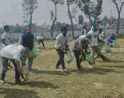 জামায়াতের সমাবেশের বর্জ্য পরিষ্কার করলো বিএনপি