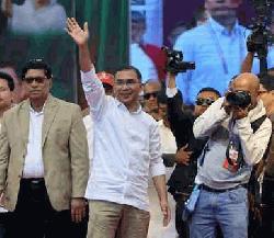 নির্বাসন থেকে ক্ষমতার শীর্ষে তারেক রহমান: রয়টার্স