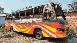 বিএনপি নেতার ২ বাসে আগুন