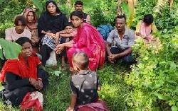 সীমান্তে অবৈধ অনুপ্রবেশের অভিযোগে আটক ১০