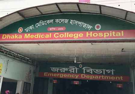 ঢাকায় সন্ত্রাসীদের এলোপাতাড়ি গুলি, নারীসহ গুলিবিদ্ধ ৩